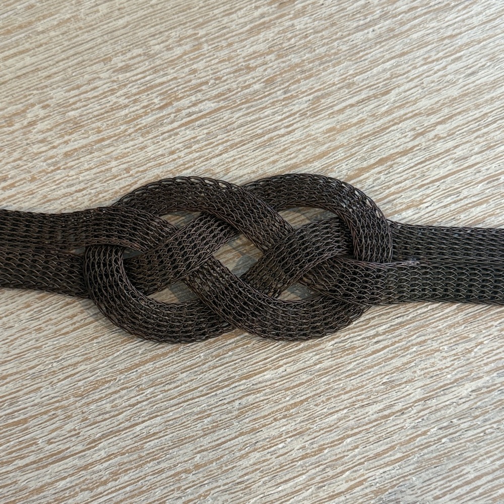 Sarah Cavender Mesh Gold Belt